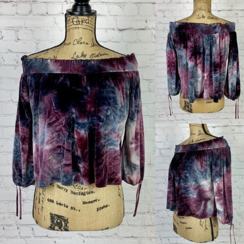 American Eagle Off Shoulders Velvet Tie Dyed Top